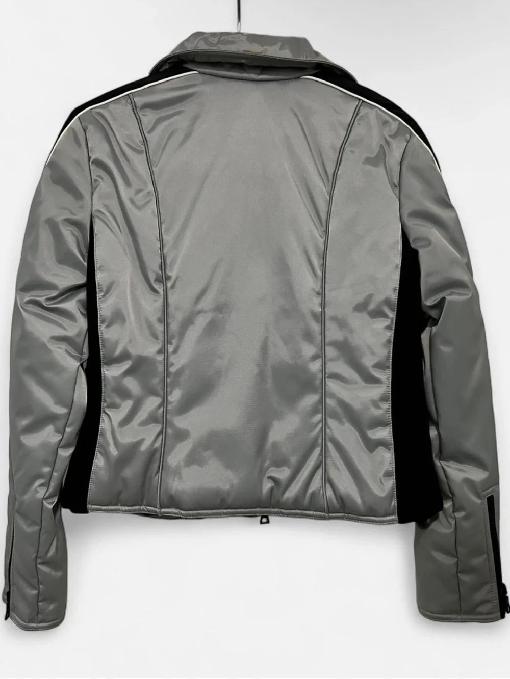 Sporty Silver Ski Jacket